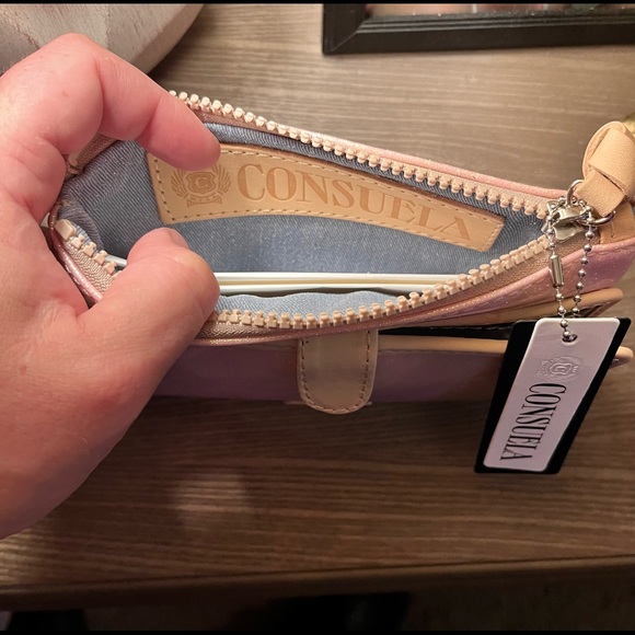 Consuela Diggi Slim wallet - Picture 5 of 6